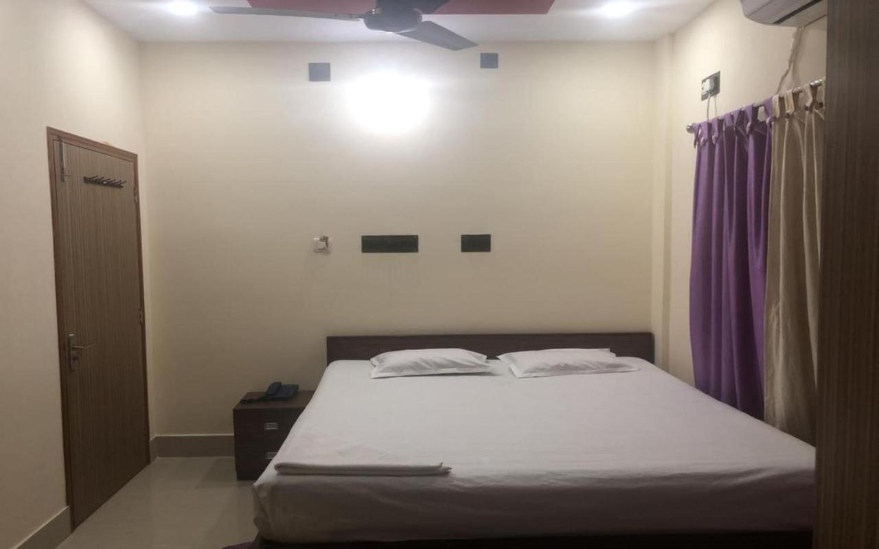 Staymaker Hotel Sannidhyo Shānti Niketan Dış mekan fotoğraf